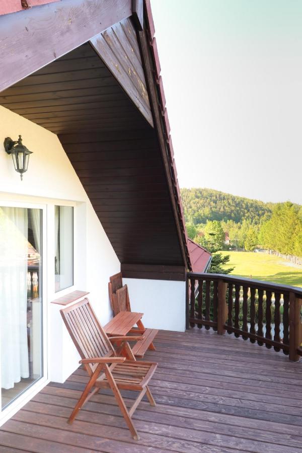 Pokoje Goscinne Dolina Czerwienia Przesieka Exterior foto
